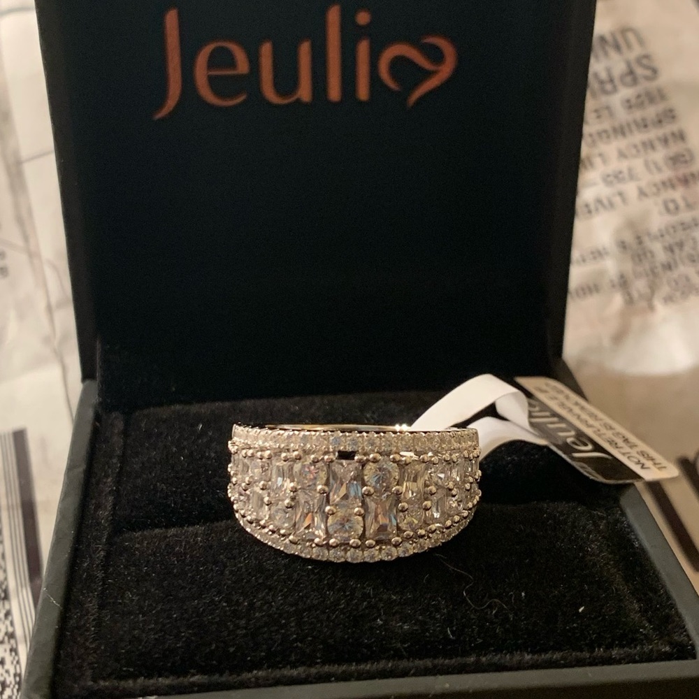 JEULIA Wide Shank Sterling Silver Women's  ring